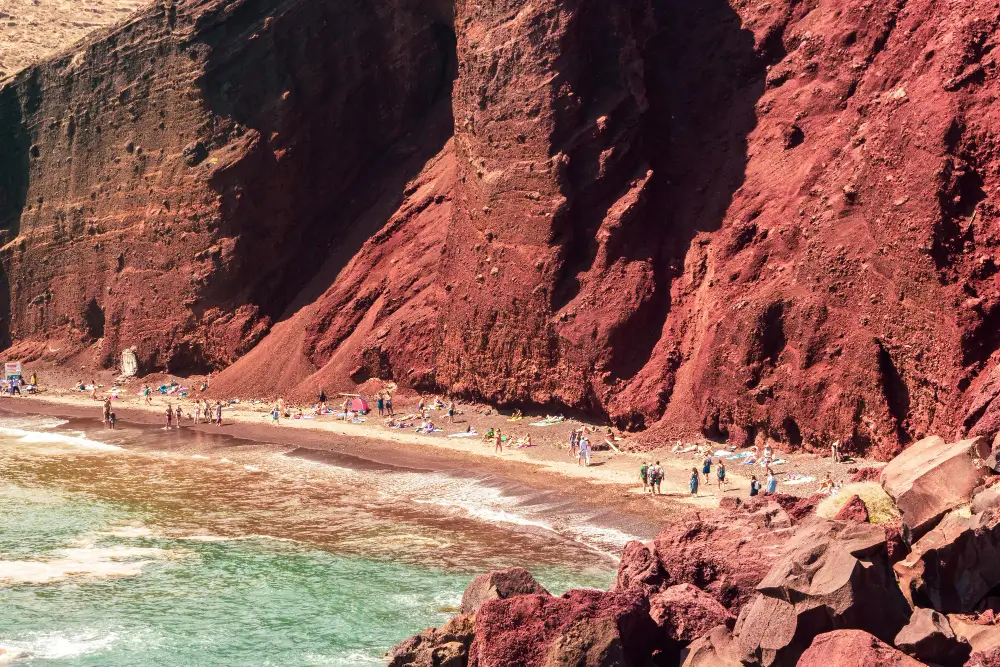 red beach santorini